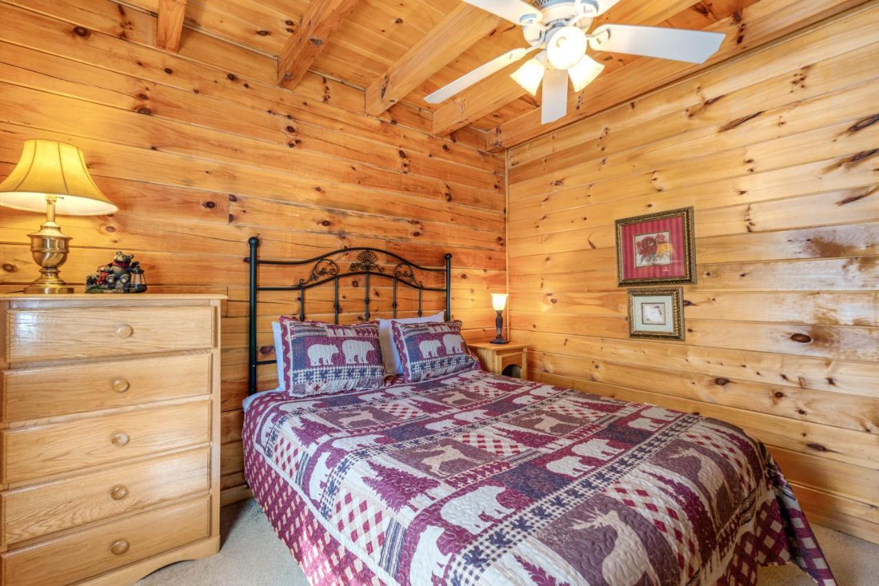 Papaw'S Bear Den Villa Pigeon Forge Exterior photo